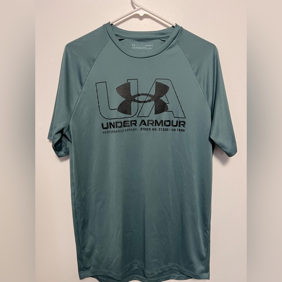 Under Armour Men's Green Performance Shirt - Picture 1 of 2